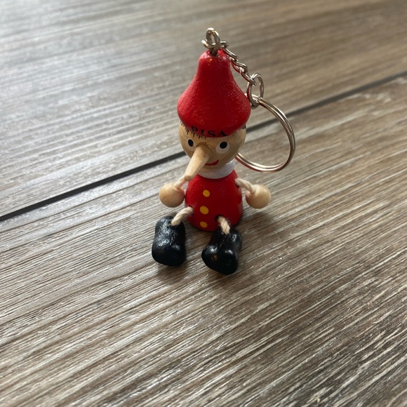 Pinokio/Pisa/ key chain/ made in 🇮🇹 hand painted - Picture 2 of 8